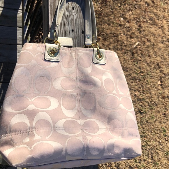 Coach Signature Penelope - Picture 2 of 6